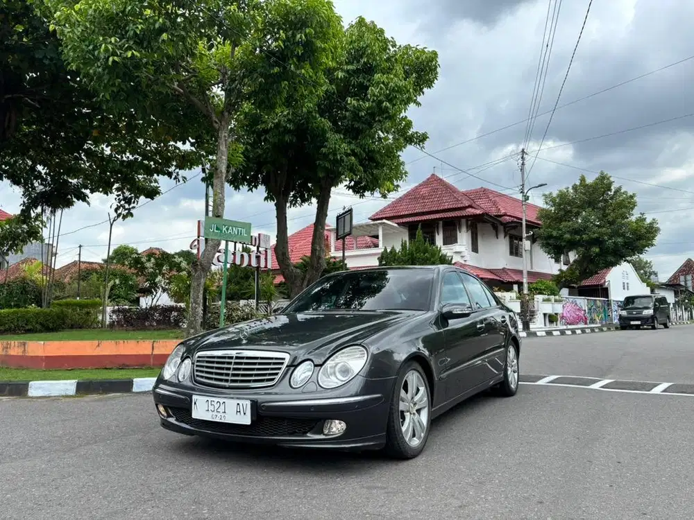 Mercy W211 E240 AVANTGARDE matic th2004 pajak hidup