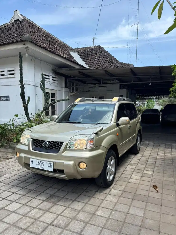 Nissan Xtrail T30 2,5 matic th2004 plat H pajak hidup