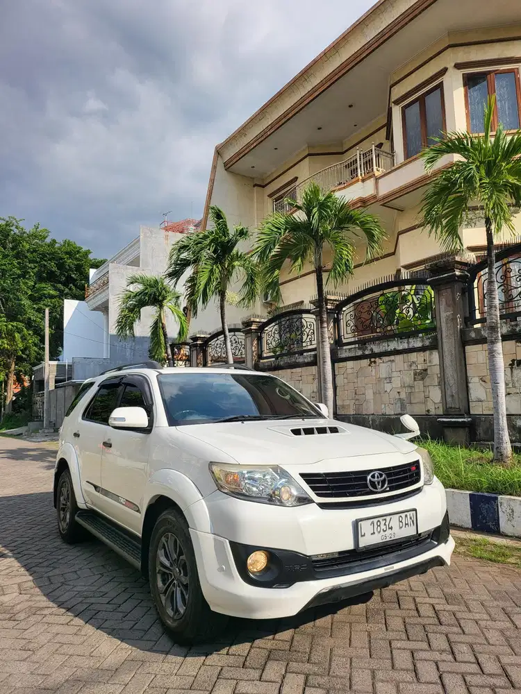 [Gress Mobil Kutisari]Fortuner TRD Diesel 2.5 AT Tahun 2014