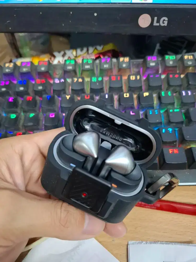 Samsung Galaxy Buds 3 Pro Case Spigen