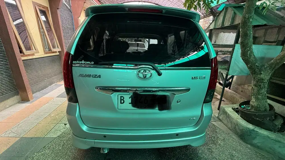 Toyota Avanza 2010 Bensin