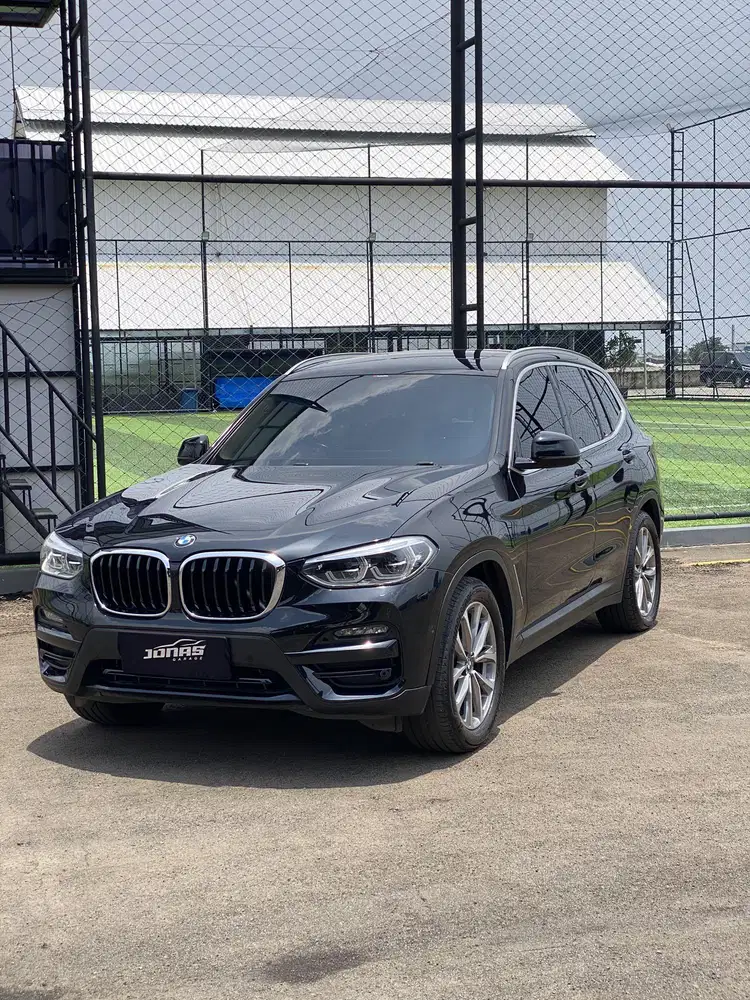 BMW X3 HITAM 2021 Panoramic ANTIK