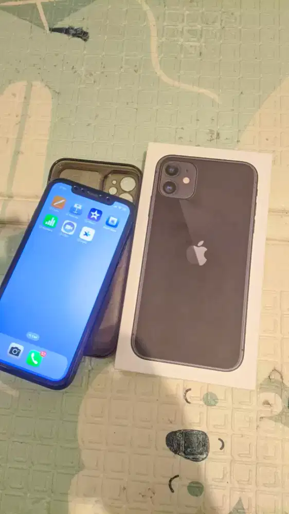 IPHONE 11 64 GB RESMI ERAFONE