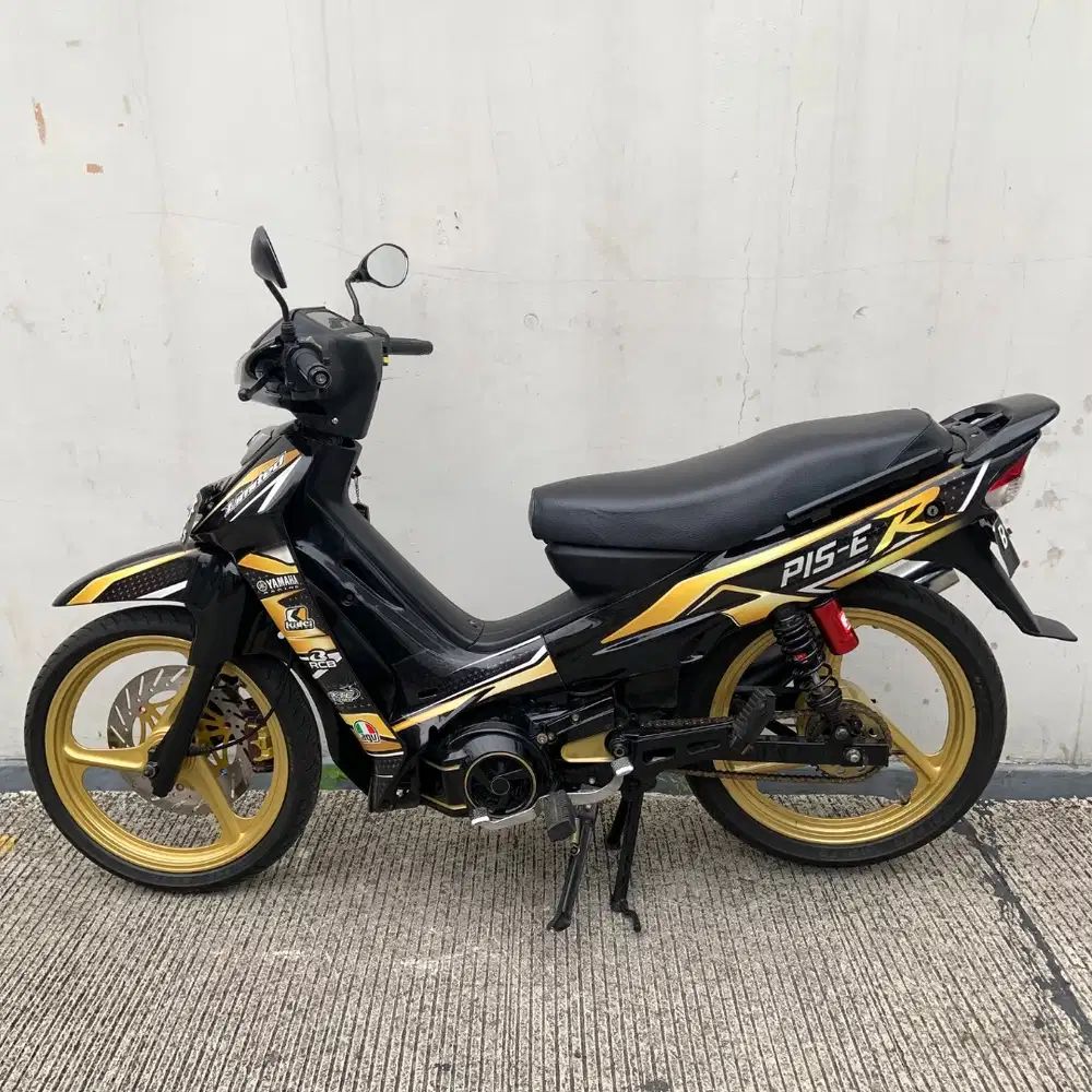 YAMAHA F1ZR FIZR FULL CLUTH 2004