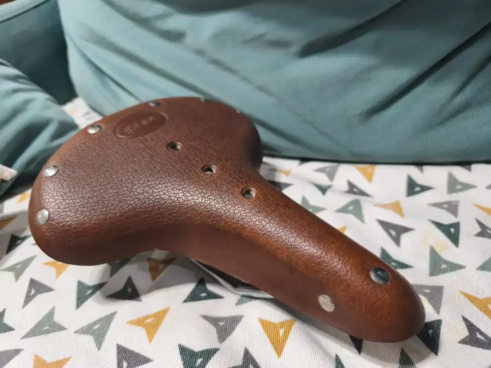 Sadel kulit sepeda soleil