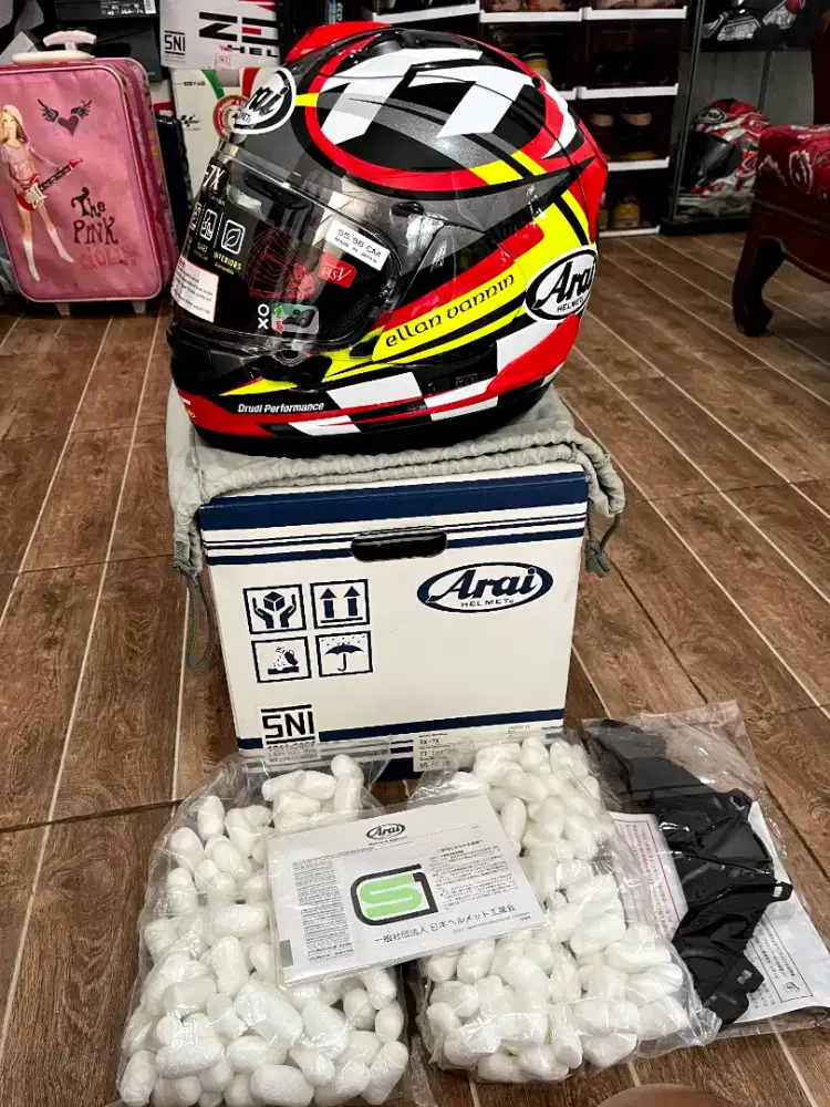 Helm Arai Rx7x IOM TT 2023