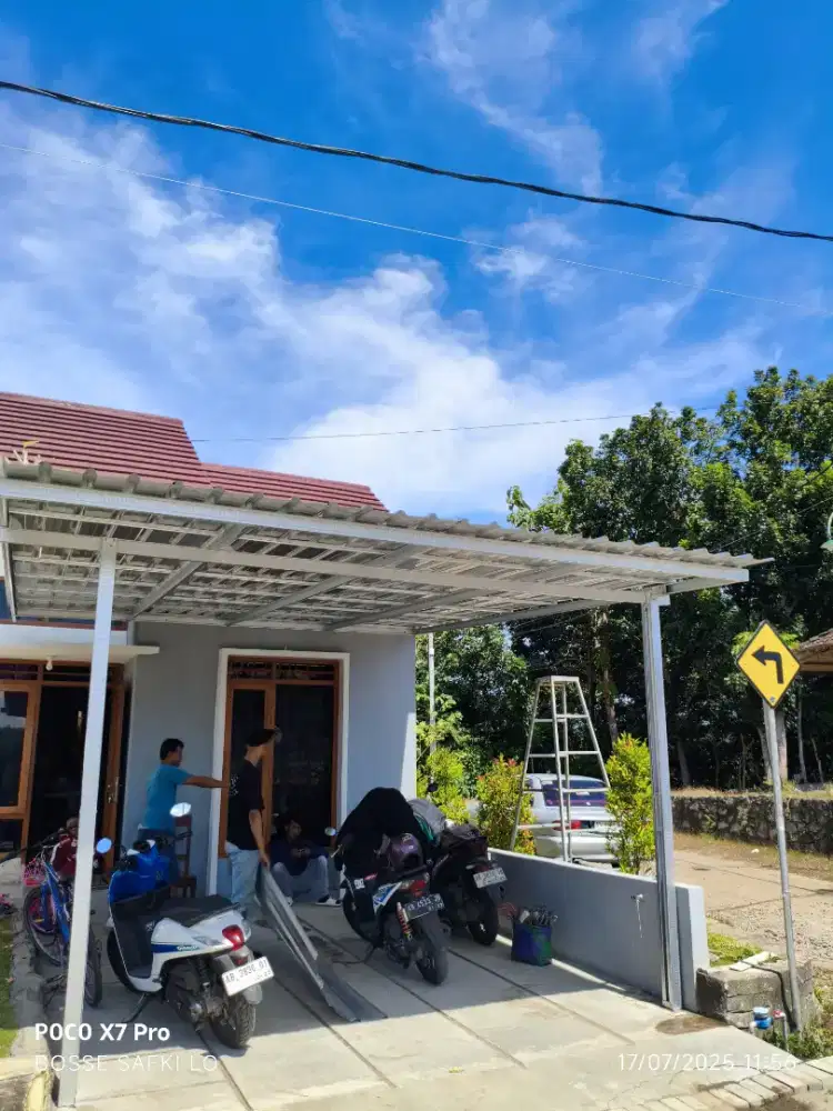 Kanopi baja ringan terpasang
