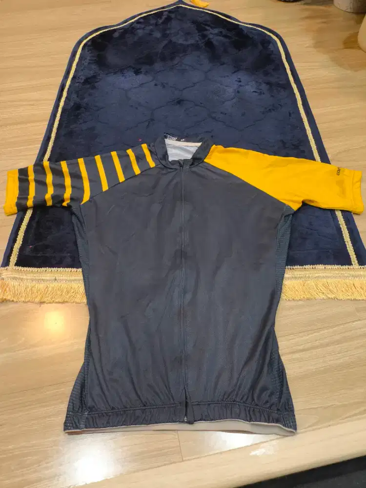 JERSEY SEPEDA BRANDED  WANITA PRELOVED