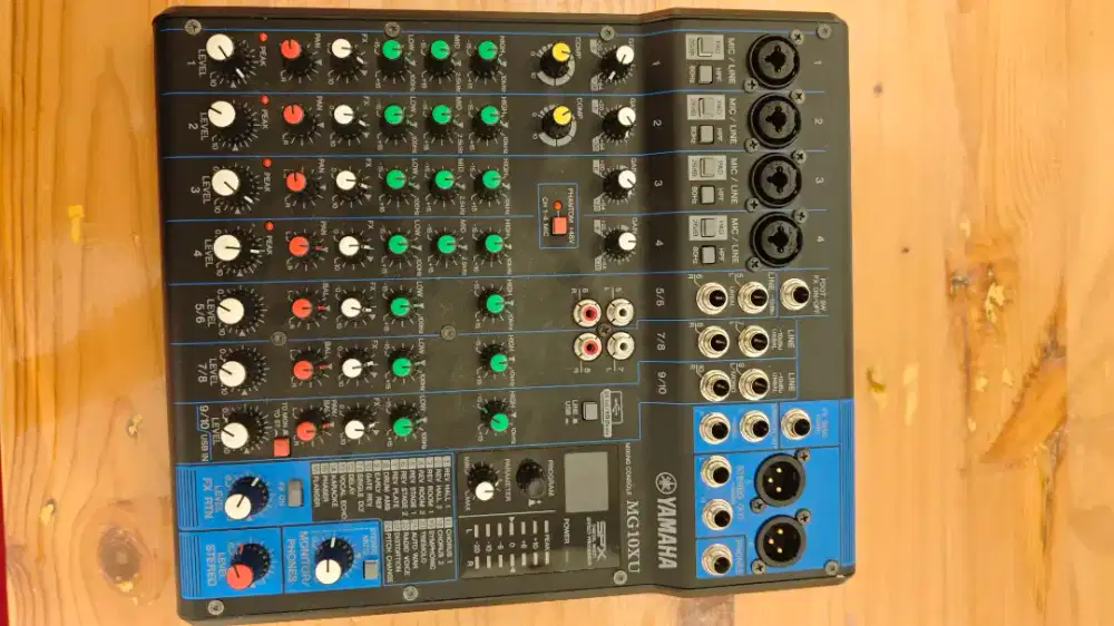 Mixer Yamaha MG10XU