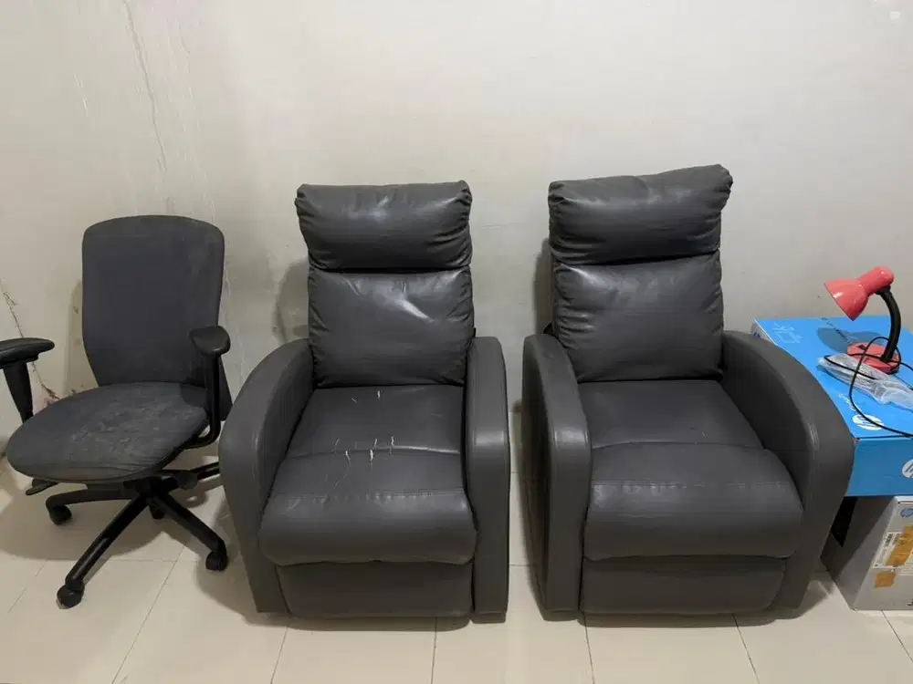 Sepasang Reclining sofa/ sofa malas + Bonus