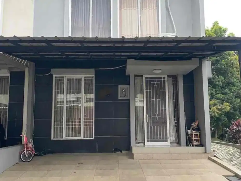 Dijual Rumah Posisi Hoek Siap Huni di Citra Gran