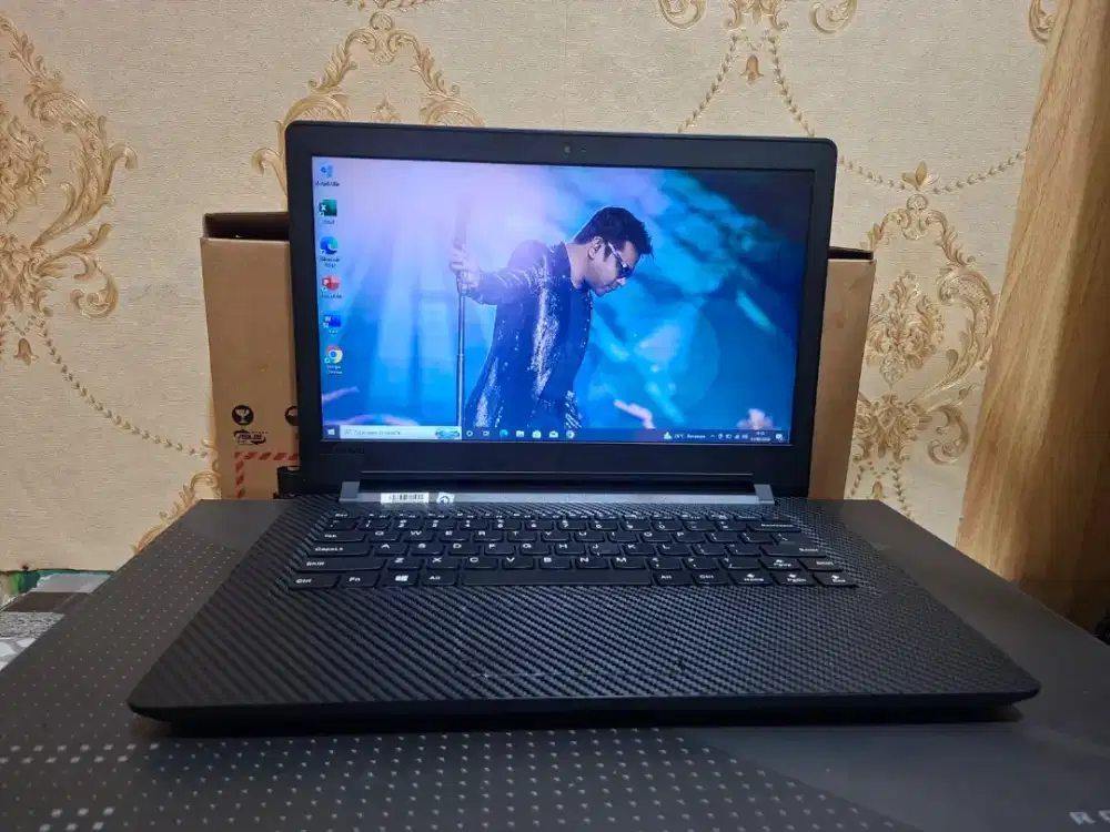 Lenovo Ideapad 110 amd A9 RAM 4GB SSD 128GB