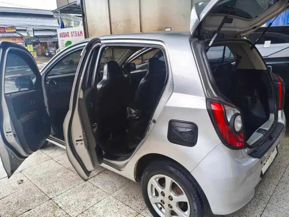 Ayla x automatic 2015 barang pribadi bukan pedagang