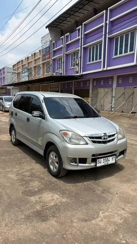 Avanza G 2010 matic