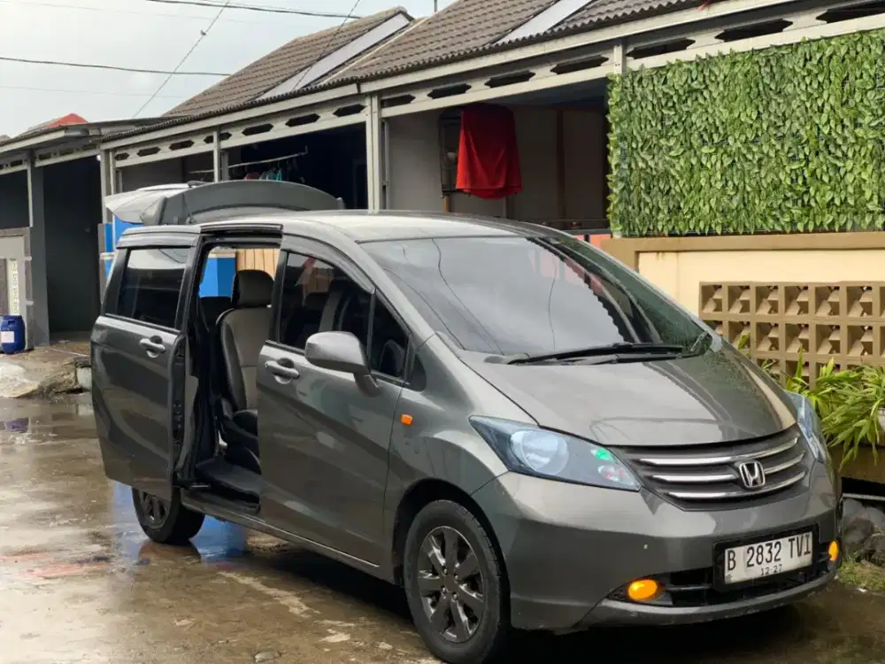 Dijual cepat Freed Psd 2009 at