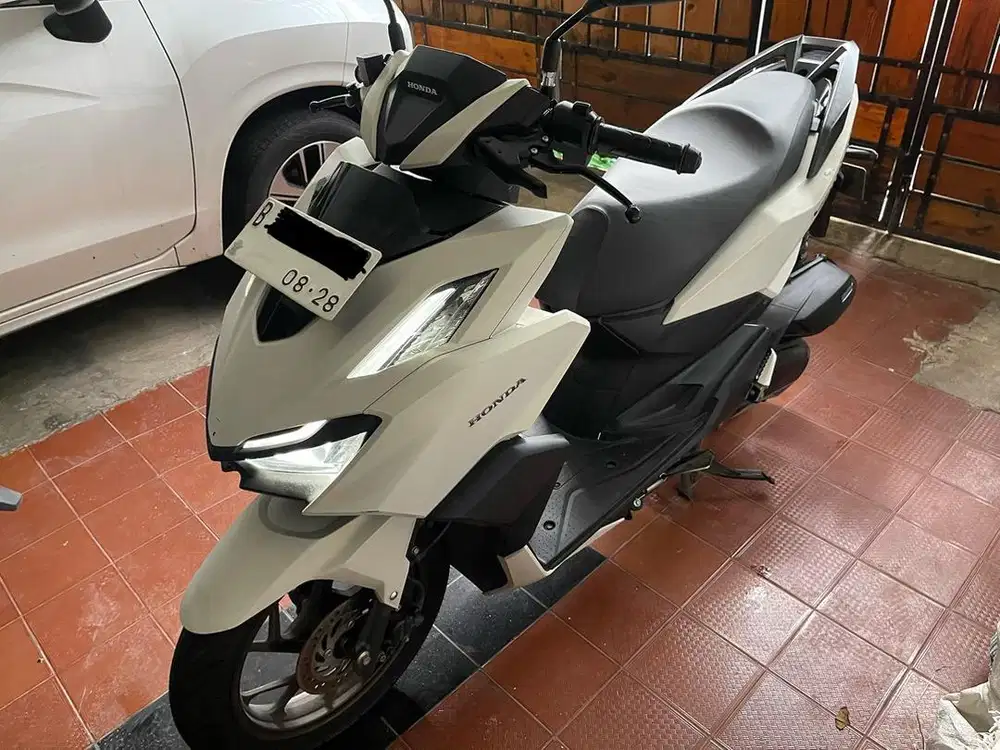 Honda Vario 160 CBS 2023 Putih Full Original