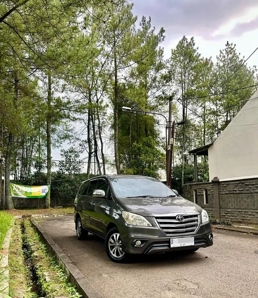 KM95RB- Toyota Kijang Innova 2.5 G Diesel 2016 NO PR Putih Solar V