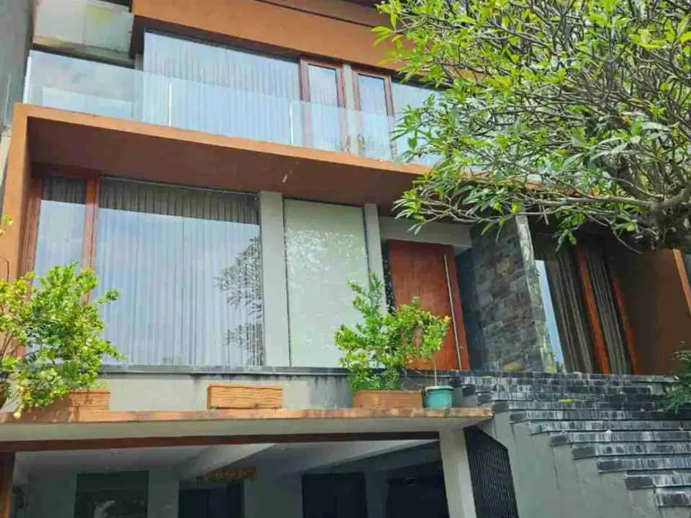 Dijual Cepat Rumah Mewah Puri Indah LT 407 m² Fully Furnished – Ada Ruang Karaoke, SHM