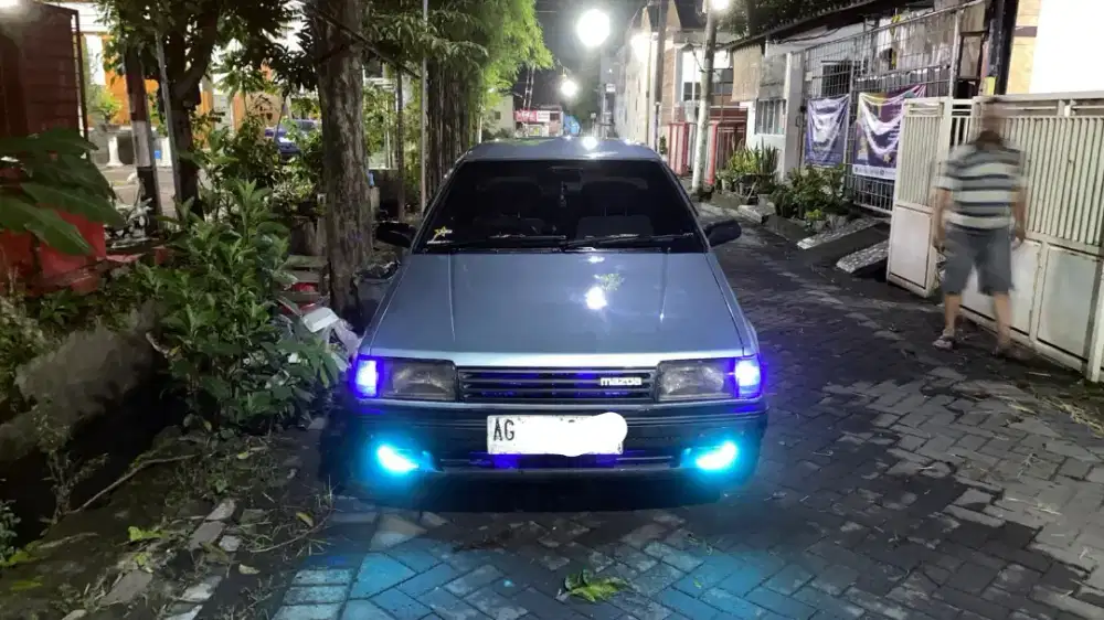 Mazda 323 1987 Bensin