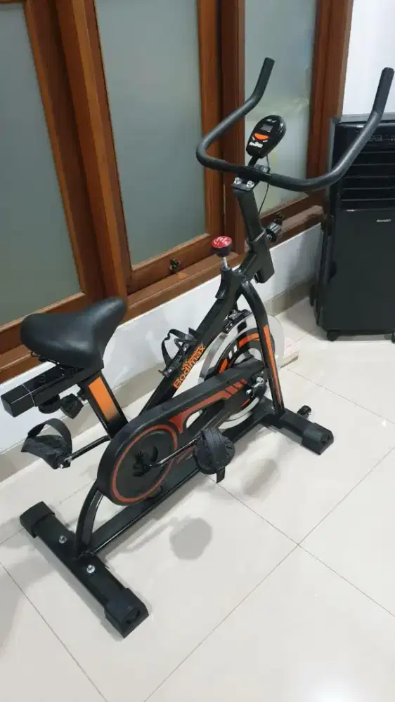 Jual sepeda statis dan alat pull up bekas murah