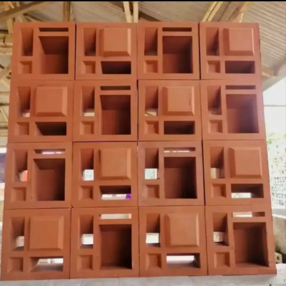 Roster terakota, loster putih