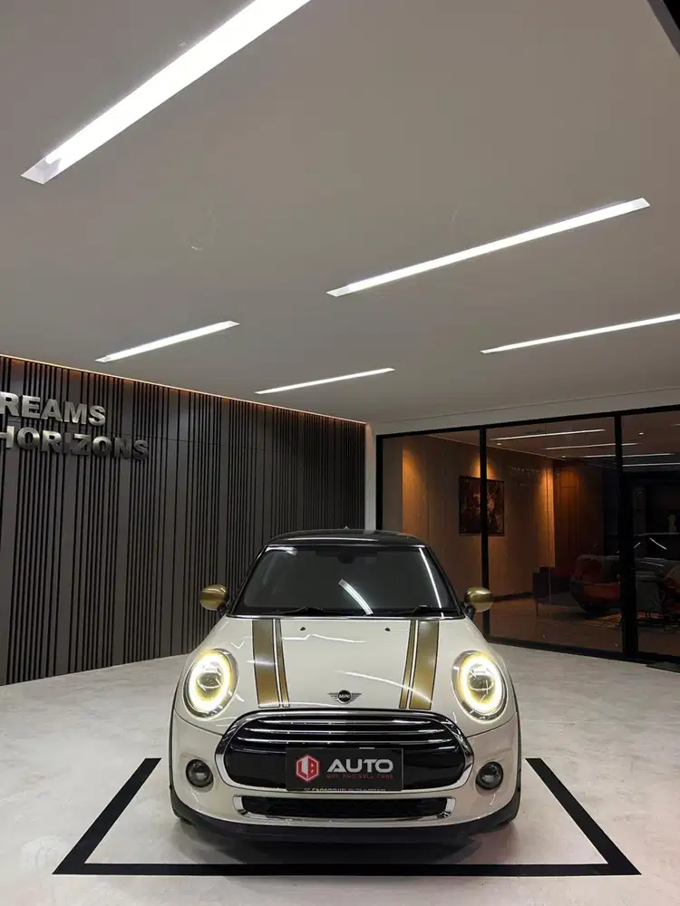 Mini Cooper 3-Door 1.5 AT 2022 Putih Km30rb B1440NZP Nik 2021