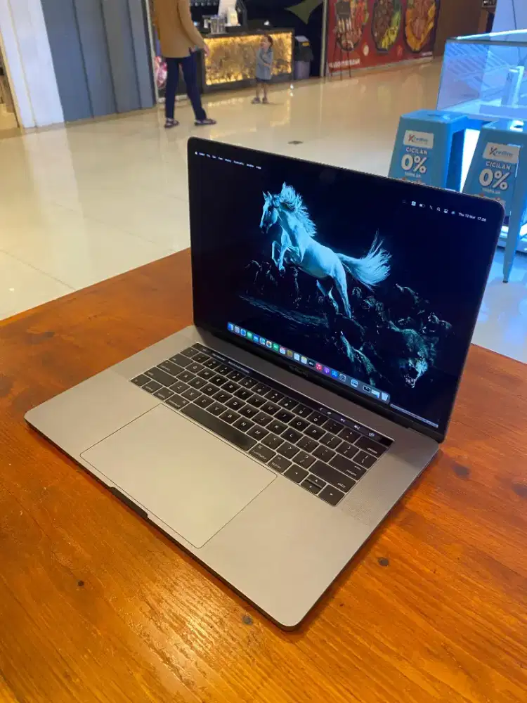 Macbook PRO 15 2017 Touchbar ~ RAM 16 GB