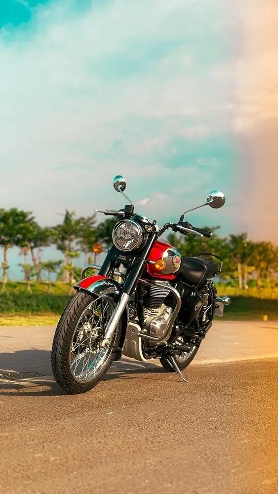 Royal Enfield Classic 350 Chrome Red 2025