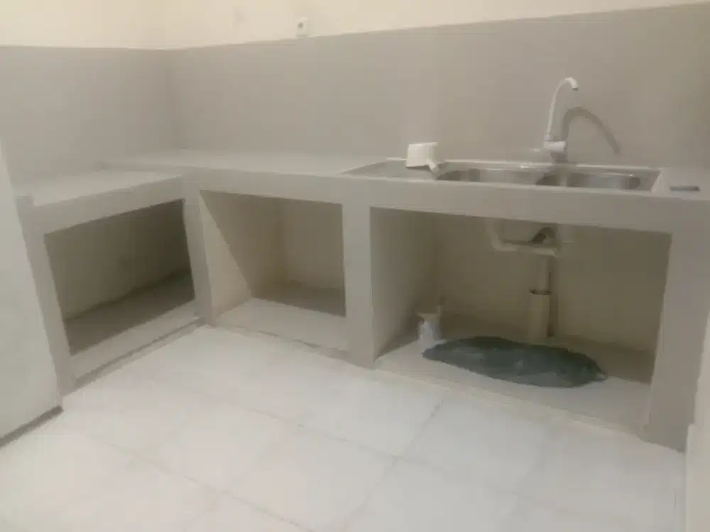 Tukang keramik meja dapur