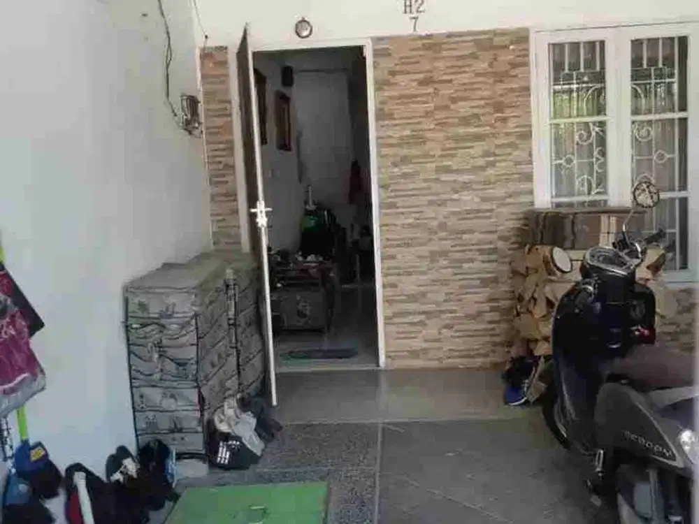 Dijual Rumah siap huni di lingkungan nyaman Mutiara Taman Palem Cengkareng Jakarta Barat