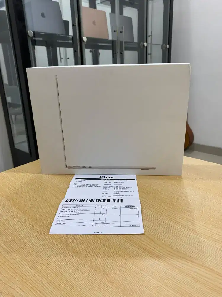 MacBook Air M4 (13) ram 16/256 iBox