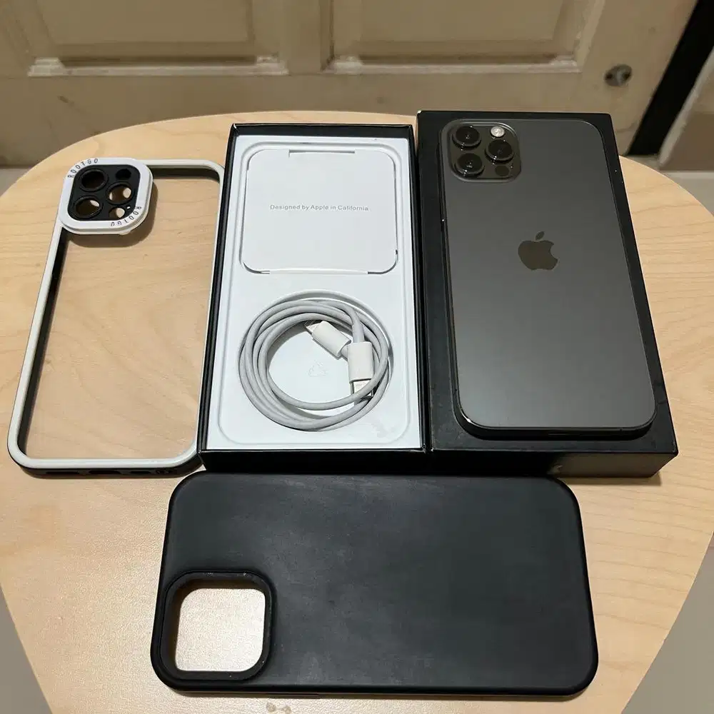 IPhone 12 Pro 128GB Inter Fullset Lengkap Bonus Casing