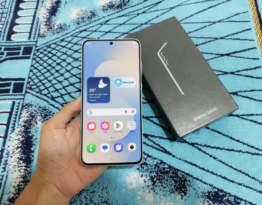 Samsung S25 FE 5G 8/256 GB Mulus Fullset