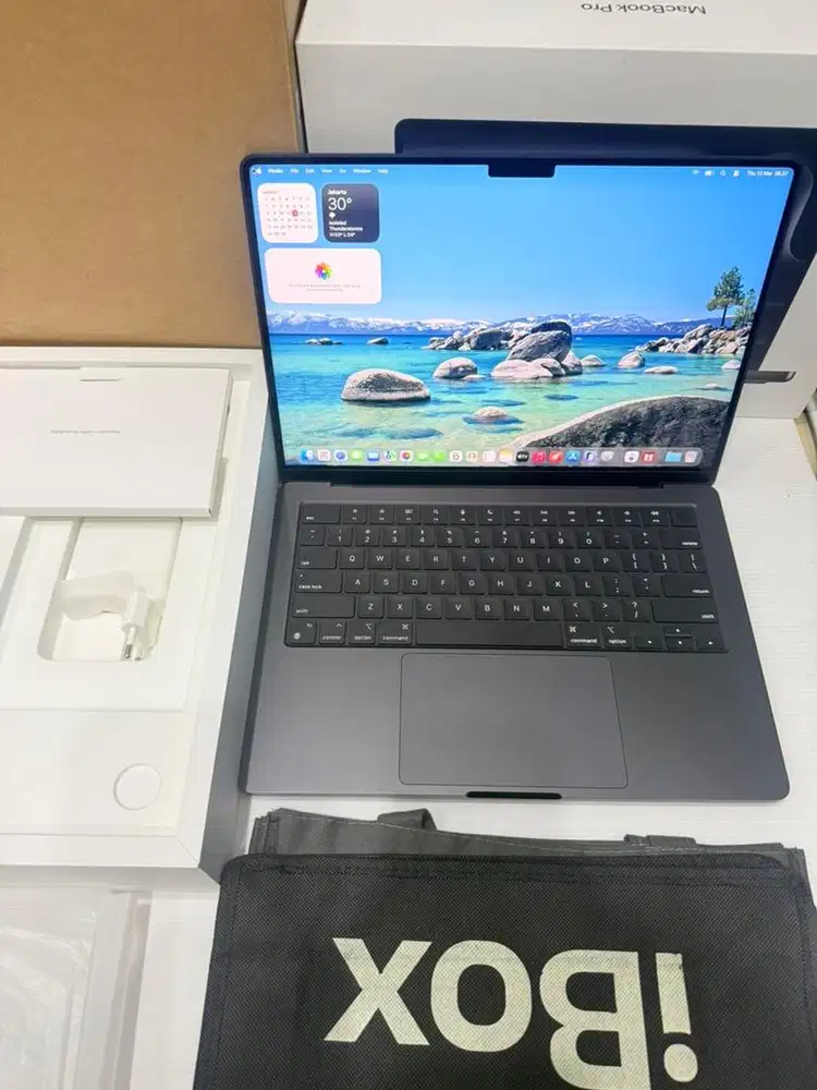 Macbook pro M4 chip M4 16/512gb 14inch garansi resmi ibox buka segel