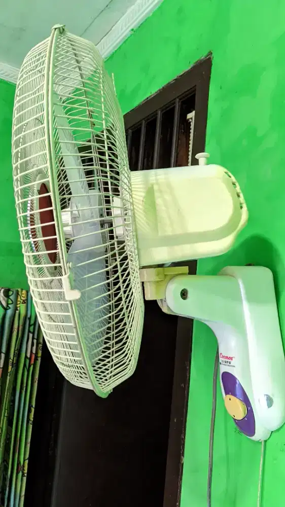 KIPAS ANGIN COSMOS DINDING 16 IN NORMAL.