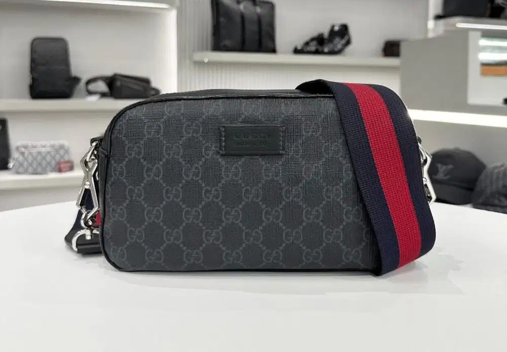 Gucci Crossbody Bag 100% Authentic