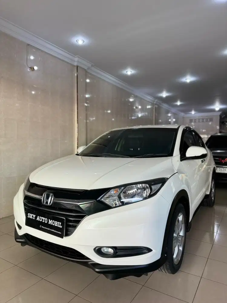 Honda HRV E CVT Putih 2016