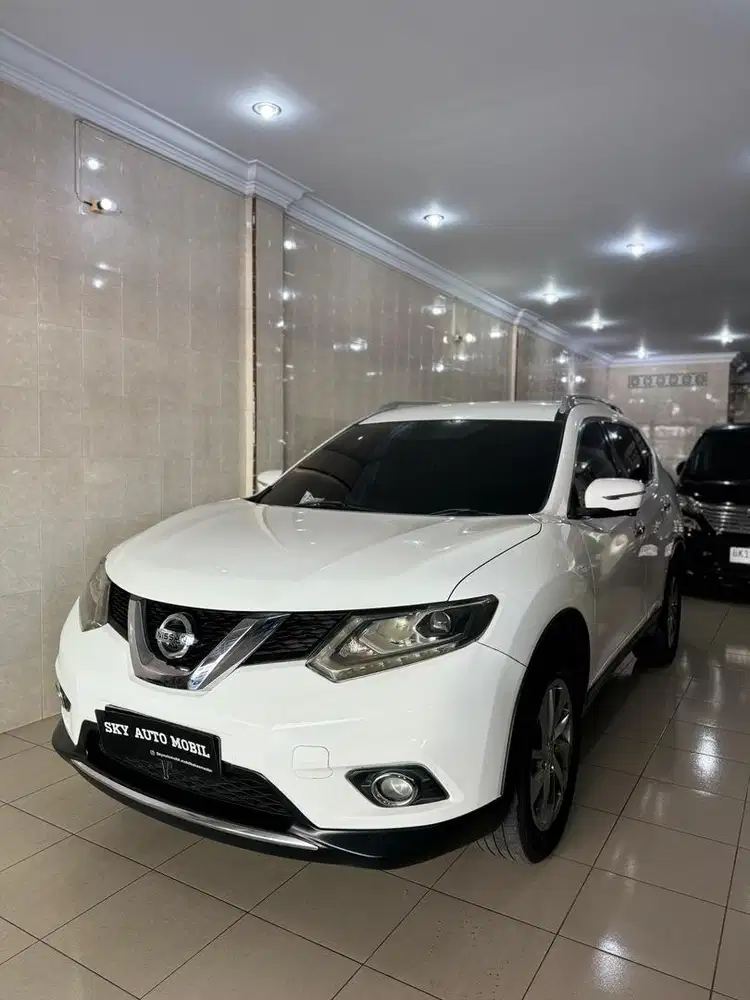 Nissan X-Trail 2.5 A/T Putih 2016