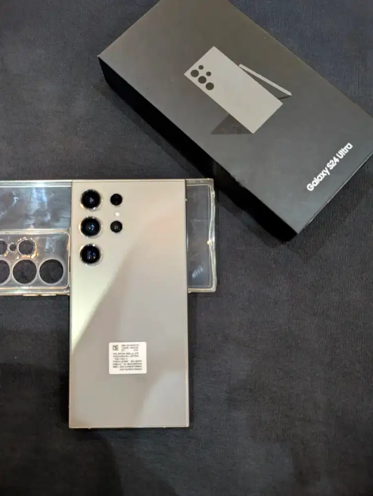 Samsung S24 Ultra 12/256 gb Sein
