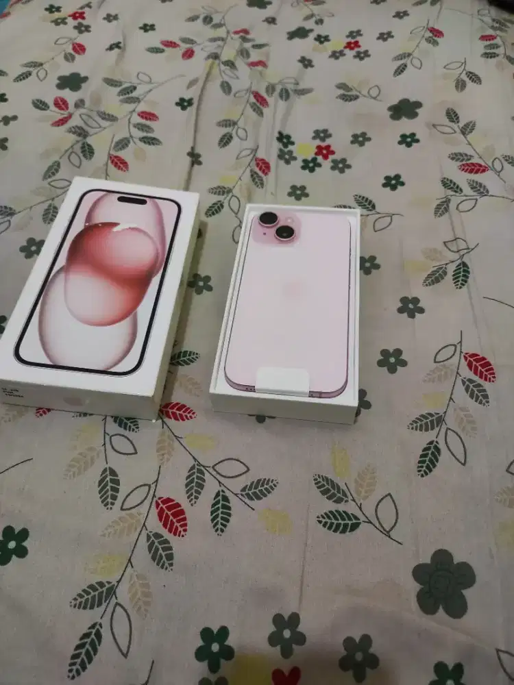 Apple iPhone 15 256GB Second iBox Mulus Fullset Original