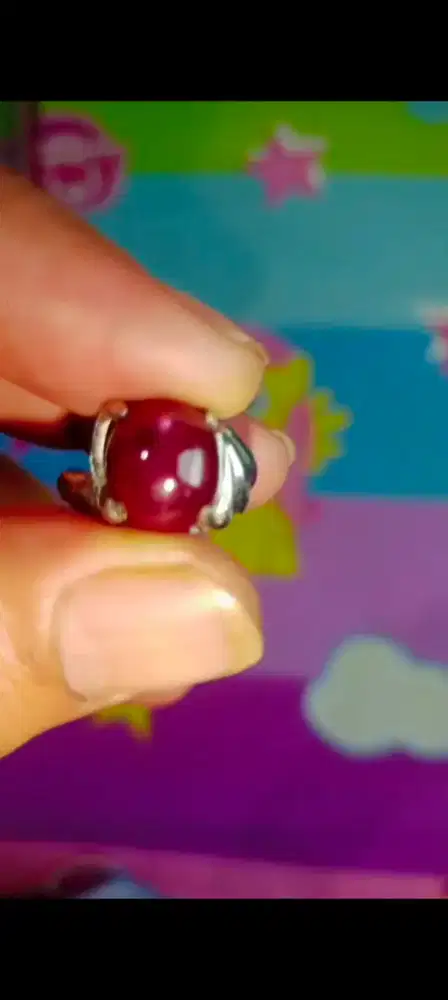 Cincin natural Ruby star merah pekat