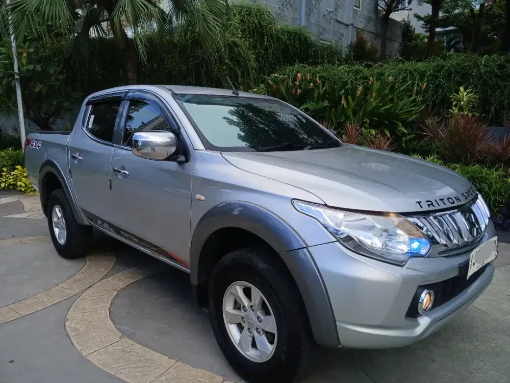 Mitsubishi strada triton DC 4x4 tahun 2019 GLS tangan 1 low km