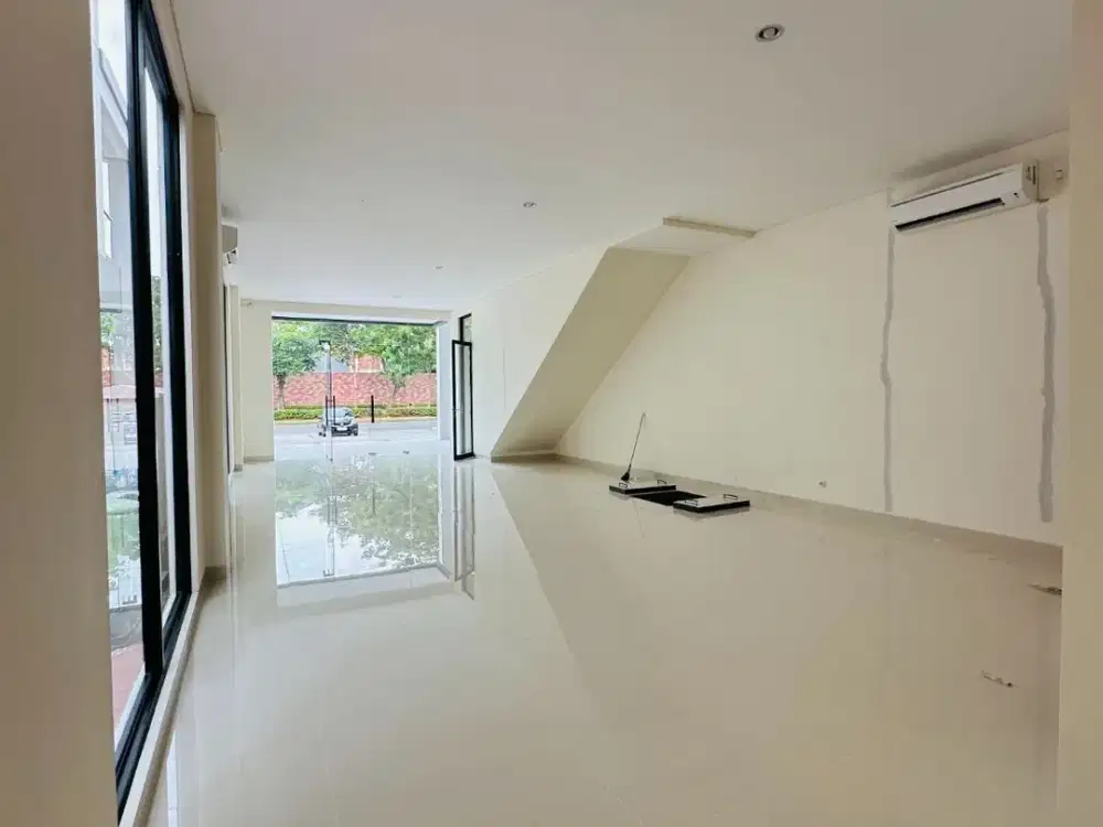 RUKO PREMIUM 3 LANTAI - SINGLE FASAD PANJANG 14 METER HANYA 3 M-AN!