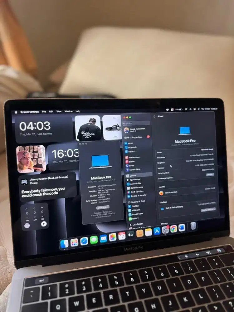 Macbook Pro 2017 Touch Bar 8/256