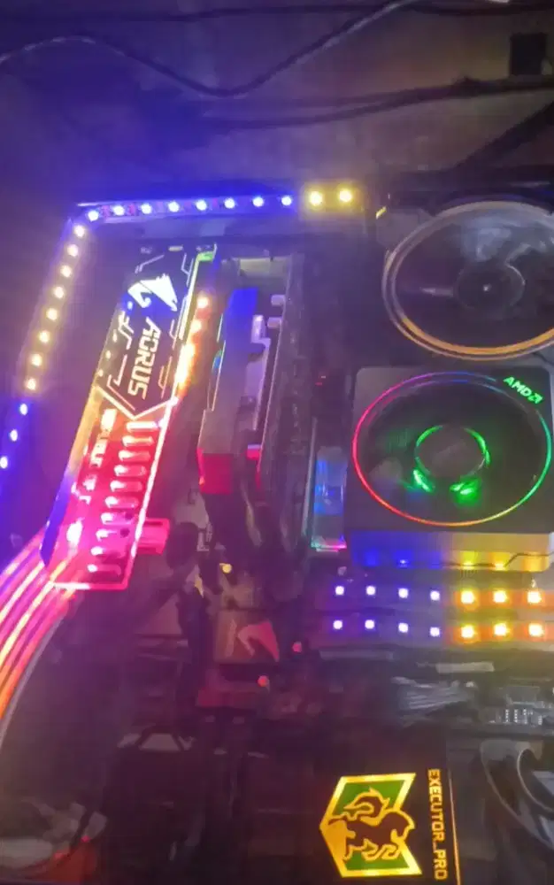 PC GAMING DAN MONITOR ASUS FULL HD 1080P 24 INCH