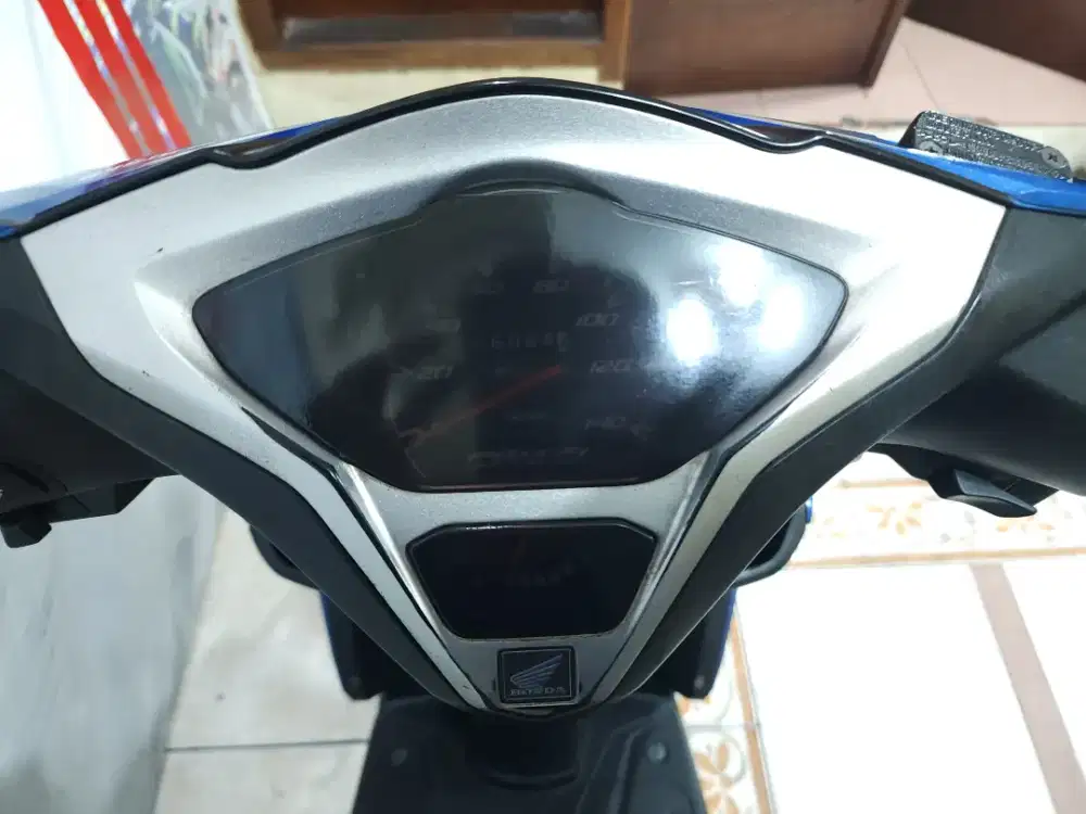 VARIO 110 LED TH 2014 AGNES LOW KM MULUS ANTIK BARANG SIMPANAN