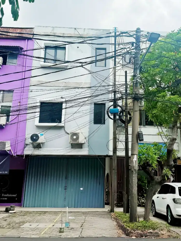 Disewakan ruko 3 lantai, rapih bersih
Lokasi premium tebet, jakarta