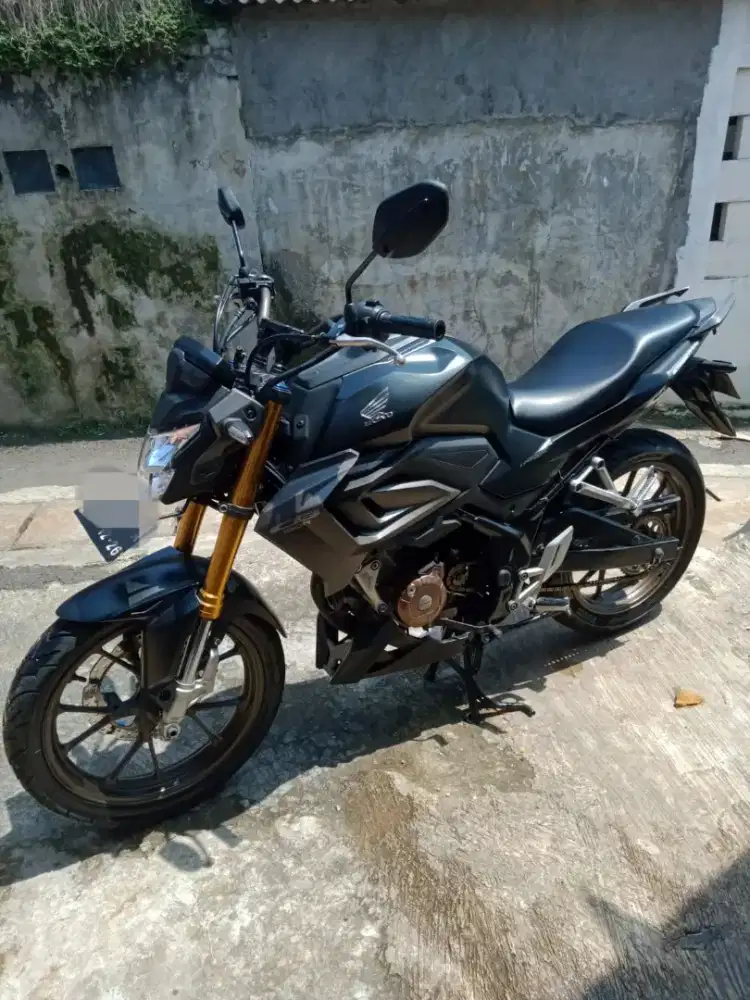 CB150R V4 2021 (model terbaru)