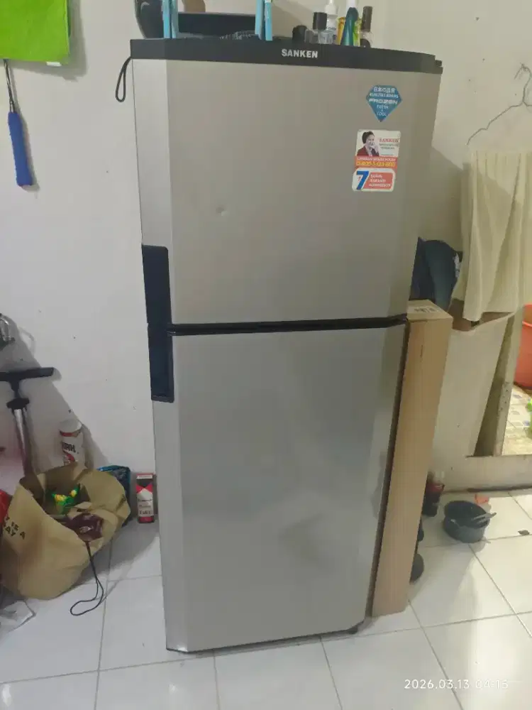 Kulkas lemari es 2 pintu SANKEN