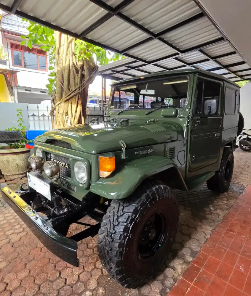 Toyota Hardtop FJ 40 1982 ANTIK